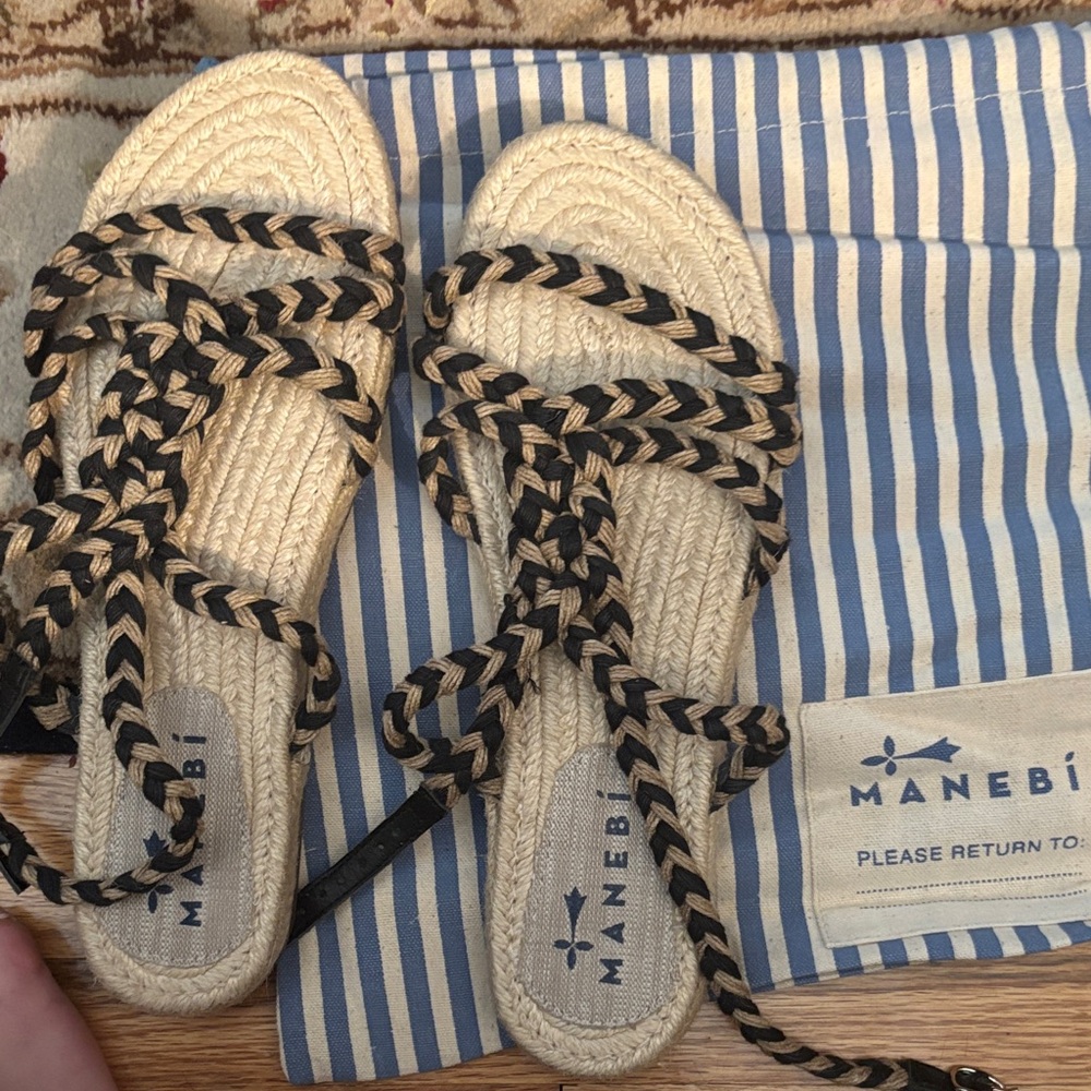 Manebí Women's Black and Cream Sandals